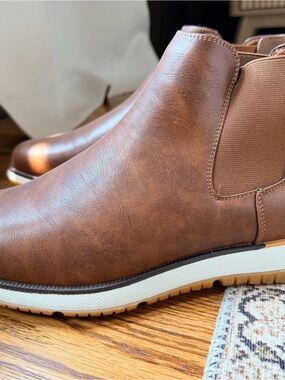 New York & Company Men's Brown Chukka Boots